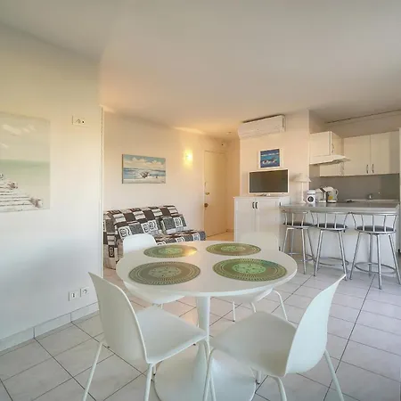 Frgk 'copacabana' Palm Riviera Terrace, Parking, Ac High Speed Wi-fi Apartamento