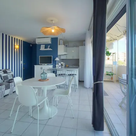 Frgk 'copacabana' Palm Riviera Terrace, Parking, Ac High Speed Wi-fi Apartamento