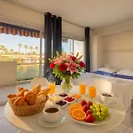 Frgk 'copacabana' Palm Riviera Terrace, Parking, Ac High Speed Wi-fi Διαμέρισμα